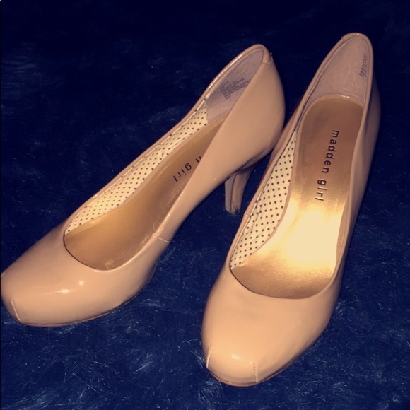 Nude heels - Picture 1 of 1